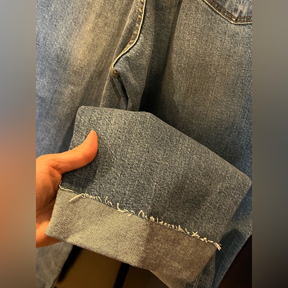 Isabel Maternity cropped jeans. Full belly panel, raw hem cuffs, distressed. 12 - Picture 7 of 13